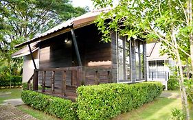 จันท์พระยา รีสอร์ท